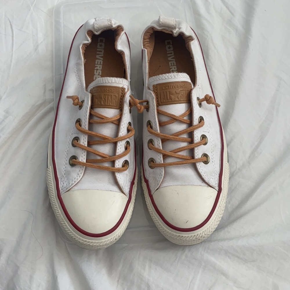 Lowtop white converse
